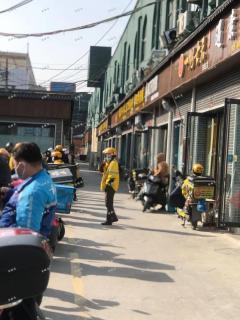 张店衣品汇服装旁新美食街火热招商中，外卖集中地