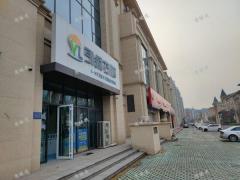 中润华侨城南门沿街店铺出租，可经营行业广。