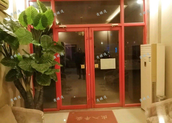 (出租) 新装修，设备齐全，客流量大