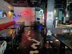 临淄大顺路知名烤鱼店转让，紧邻茂业商圈旺铺，客流大