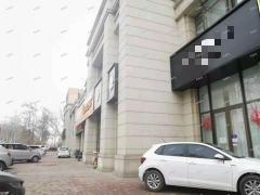 人民路沿街婚纱店空铺转让，豪华精装修格局通透好用！
