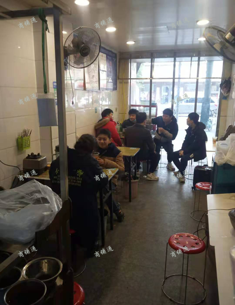 (转让) 叠山路华润万家边上，，租金便宜。