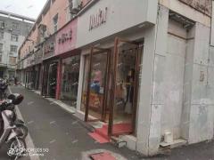 长胜大市场服装店转让，适合多个行业客源稳定