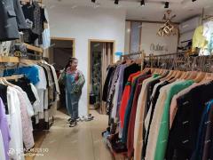 长胜大市场服装店转让，适合多个行业客源稳定