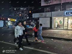 岱山中心商业街旺铺转让，无行业限制人流量大