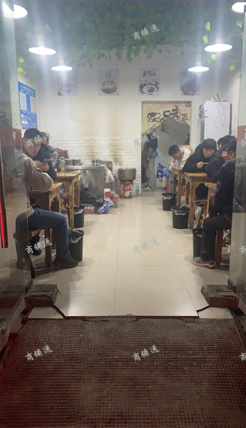 (转让) 面积38平方。房租3800元/月