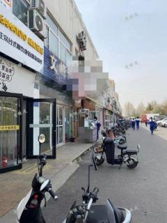 理工大西校南门小吃店转让 紧临学校外卖辐射人群广