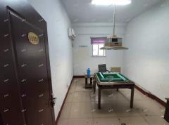 南定张南路沿街棋牌室带设备转让  位置显眼租金便宜