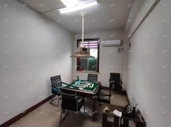 南定张南路沿街棋牌室带设备转让  位置显眼租金便宜