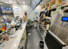 (转让) 加州财信临街奶茶店转让，设备齐全，可直接营业