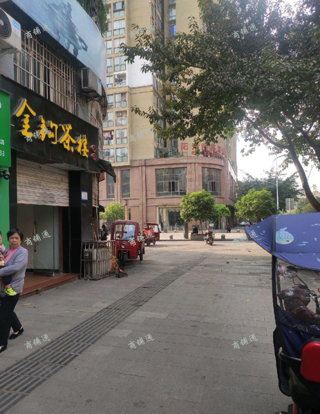 (转让) 位于阳光丽都新城老城两个小区大门，人流量大适合餐饮包子铺等。