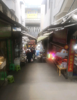 (转让)  ，菜市场必经路口。