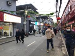 青山湖区学院路中心地段餐饮转让，人流量大