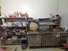 张店科苑便民市场内餐饮店带设备转让，外摆区大客源集中
