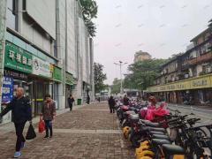 恒茂梦时代广场餐饮店转让，无行业限制人流量大