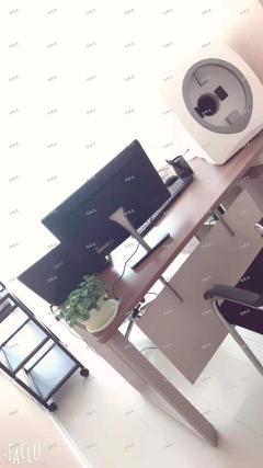 张店华润大厦美容店带设备转让，消费人员集中停车方便