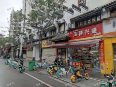 小区门口第一家餐饮店转让，小区多人流量大租金便宜