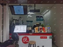 马路对面第十六中学奶茶店转让，人流量大客源稳定