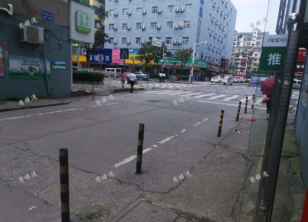 (转让) 本店位置过往的人流特别大，非常适合做奶茶，快餐店