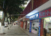 (转让) 巴南区学校和公交站旁,主干道临街盈利中小吃店转让(渝)