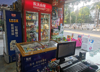 (转让) 位于小区大门，店内两个进出门，人流量很大。