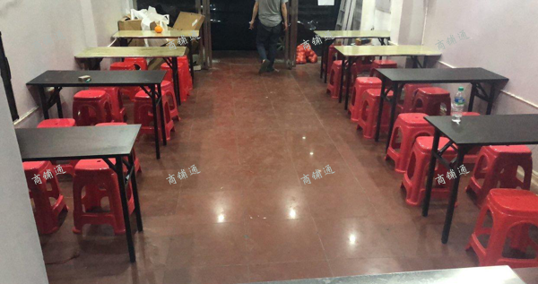 (转让) 位于松柏巷中心地带，看了就知道地段有多好，证件设备齐全