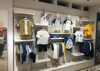 (转让) 本童装店经营中，因家里没人带小孩，诚心转让
