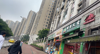 (转让) 江北区核心区域，小区大门口。临近重庆宏帆八中，幼儿园等