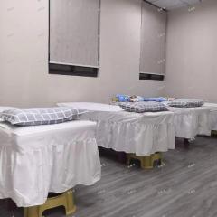 艾溪湖双小区口二楼精装修店铺转让，年轻人多消费高