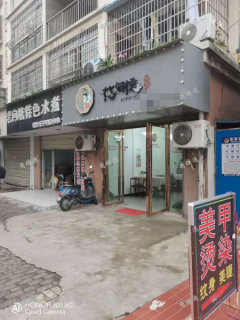 梨园小区商业街店铺转让，对面就是大学租金便宜