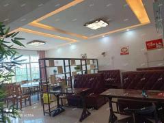  江西技师生物科技学院旁临街餐饮转让，人流量大