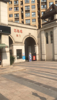 (转让) 店铺位于小区门口旁第4个门店，位置很好。