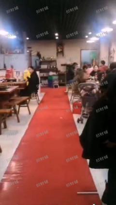 金科香江家园沿街餐饮店转让，房租便宜面积大