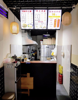 (转让) 公交站旁 餐饮店低价急转 因回西安发展中介勿扰