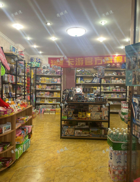 (转让) 小区门口，埃着小学，门口有外摆区，可停车