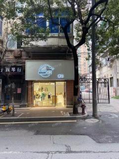 东湖区子固路沿街服装店转让，可空转租金便宜