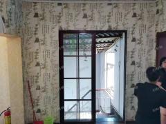 新建立新路临街十字路口餐馆转让，有5个包间