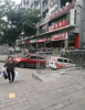 (转让) 临街门面，人流量大，门口有公交站