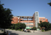 (转让) 大学门面急转、租可经营任何餐饮小吃，靠近女生宿舍进出当道