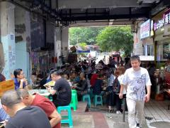 金科香江家园沿街餐饮店转让，房租便宜面积大