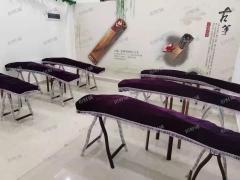 西湖区国贸蓝湾小区培训机构带生源转，小区学校围绕