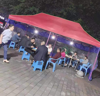(转让) 地理位置占优势，人流量大。