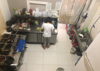(转让) 交通便利，有菜市场，购买材料放便，手续齐全，接手可直接营业。