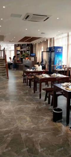青山湖产业园旁餐馆转让，对面就是酒店客源稳定