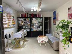盛豪首港城小区美容店带会员一起转，设备齐全