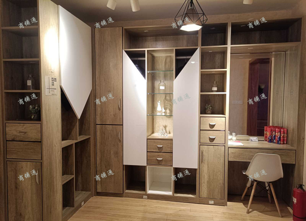 (转让) 旺铺转让 巨汇建材家居广场 周边大品牌多