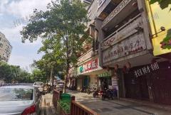 二七南路沿街餐饮店招租，人流量大免租一年