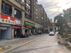 青秀城小区门口两层早餐店空转，入住率高产业园多