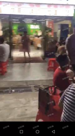 高新知名夜宵一条街品牌火锅整体打包一起转