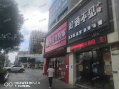 南昌县澄湖西路交叉口临街第一家餐饮转让，人流量大